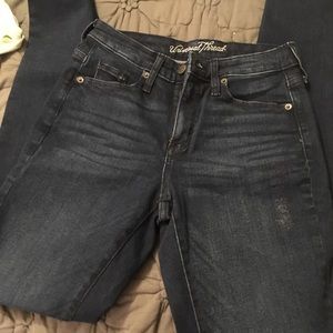 Universal Thread jeans NWOT